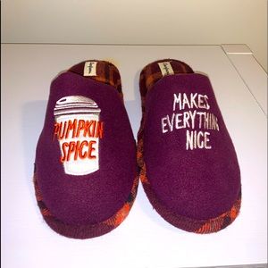 Maroon Dearfoams Slippers with Cute Saying